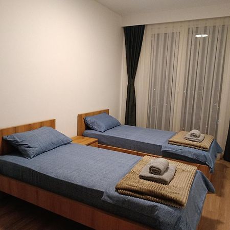 18Th & 16H Floor Secure Luxury Condos With Pool & Fitness Included In Price Skopje Zewnętrze zdjęcie