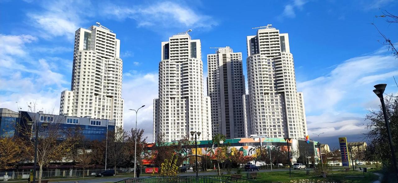 18Th & 16H Floor Secure Luxury Condos With Pool & Fitness Included In Price Skopje Zewnętrze zdjęcie