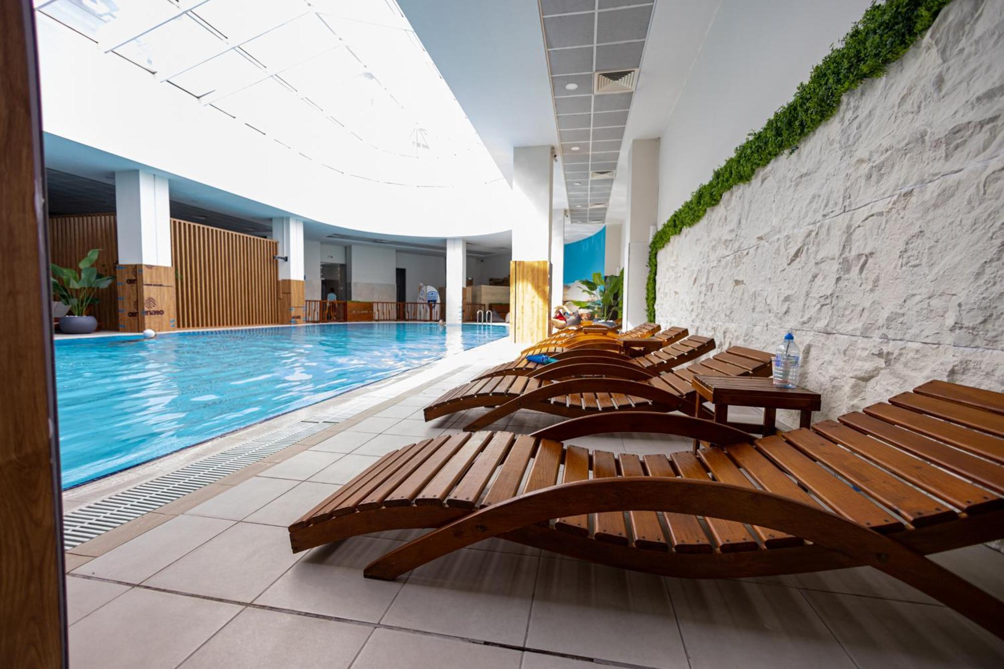 18Th & 16H Floor Secure Luxury Condos With Pool & Fitness Included In Price Skopje Zewnętrze zdjęcie