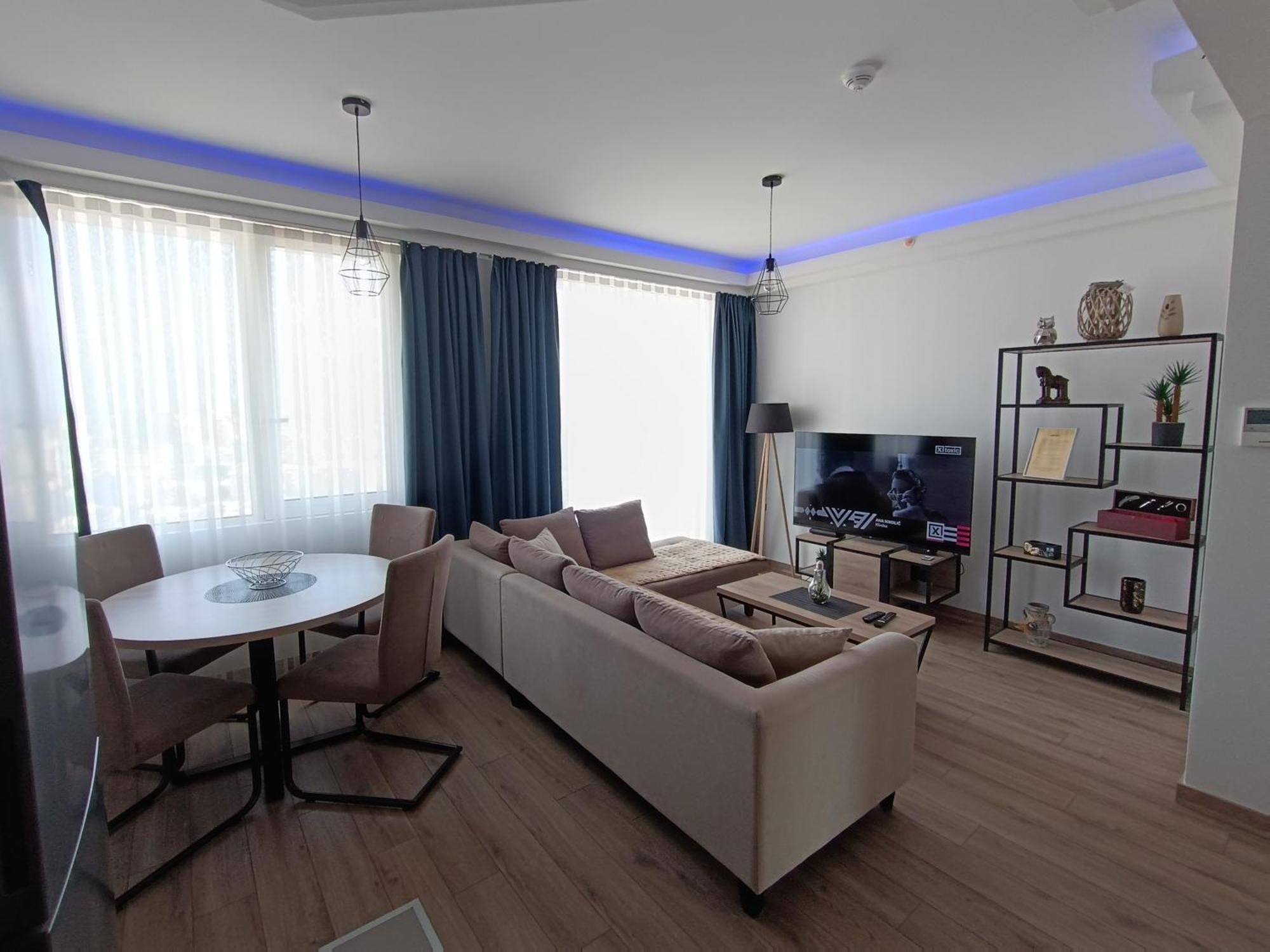 18Th & 16H Floor Secure Luxury Condos With Pool & Fitness Included In Price Skopje Zewnętrze zdjęcie