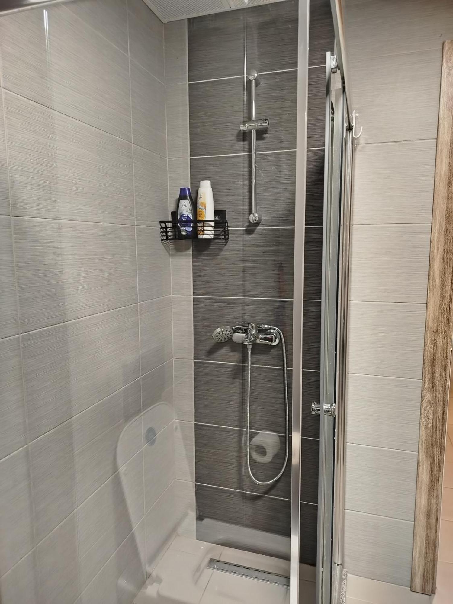 18Th & 16H Floor Secure Luxury Condos With Pool & Fitness Included In Price Skopje Zewnętrze zdjęcie