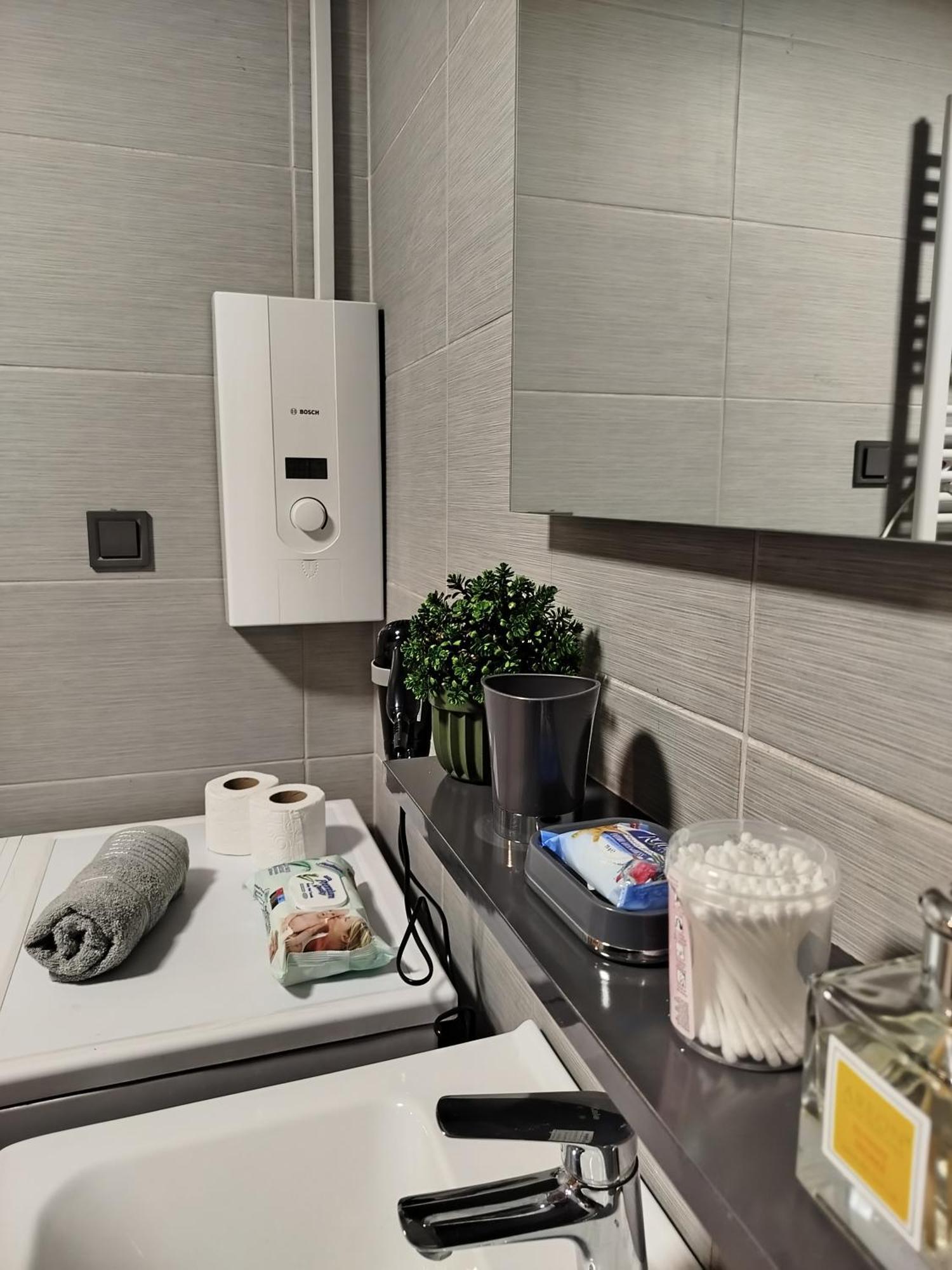 18Th & 16H Floor Secure Luxury Condos With Pool & Fitness Included In Price Skopje Zewnętrze zdjęcie