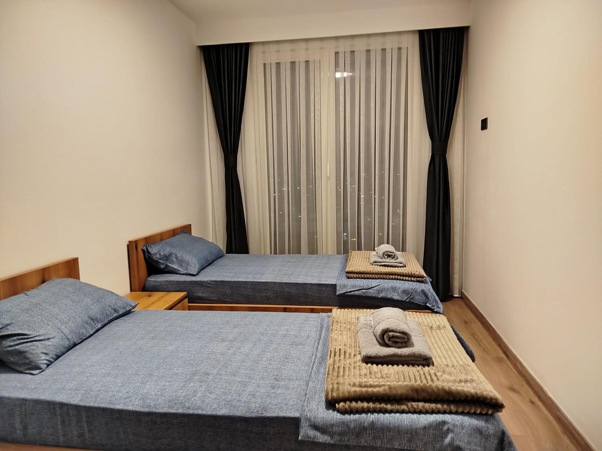 18Th & 16H Floor Secure Luxury Condos With Pool & Fitness Included In Price Skopje Zewnętrze zdjęcie