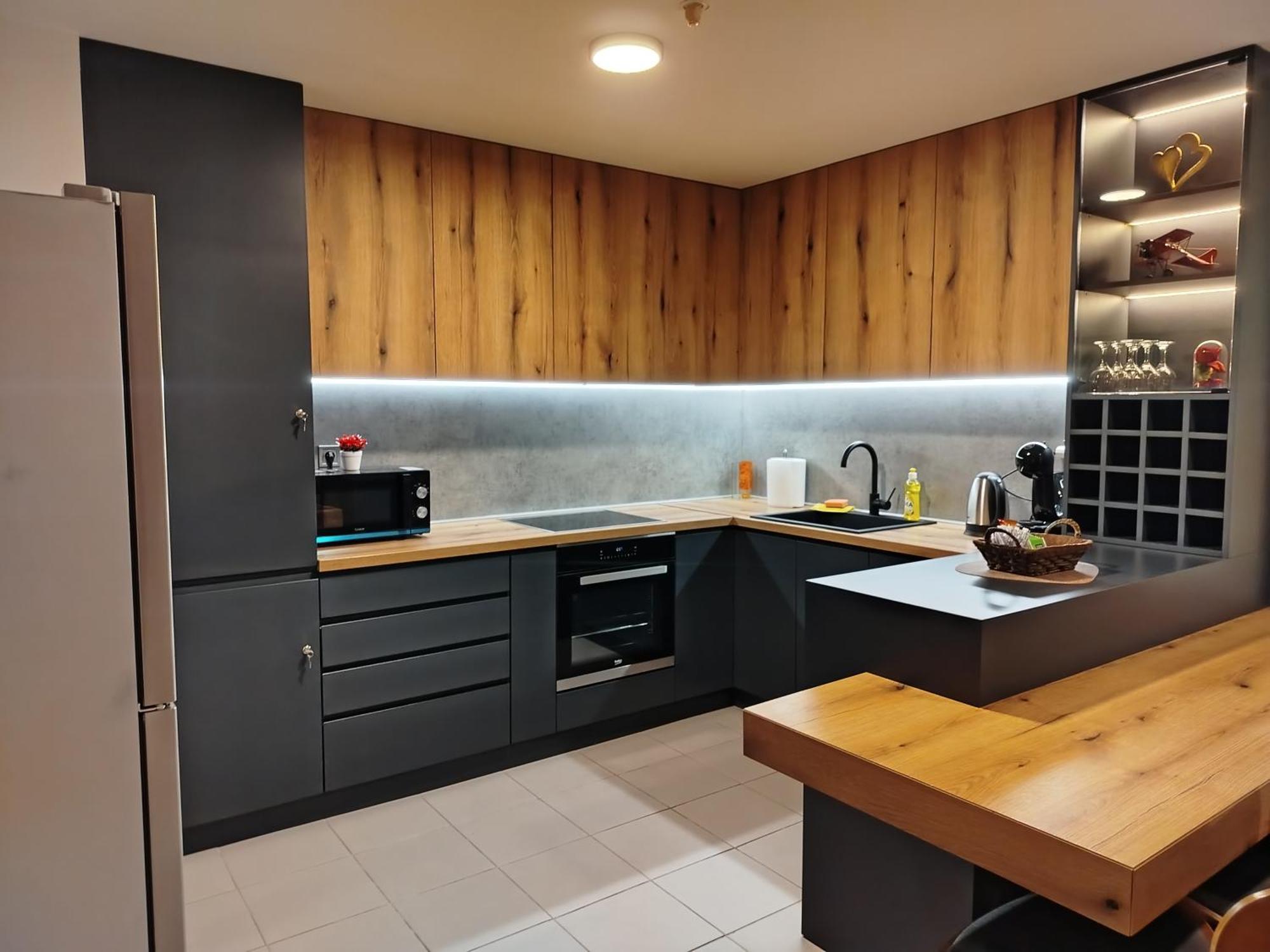 18Th & 16H Floor Secure Luxury Condos With Pool & Fitness Included In Price Skopje Zewnętrze zdjęcie