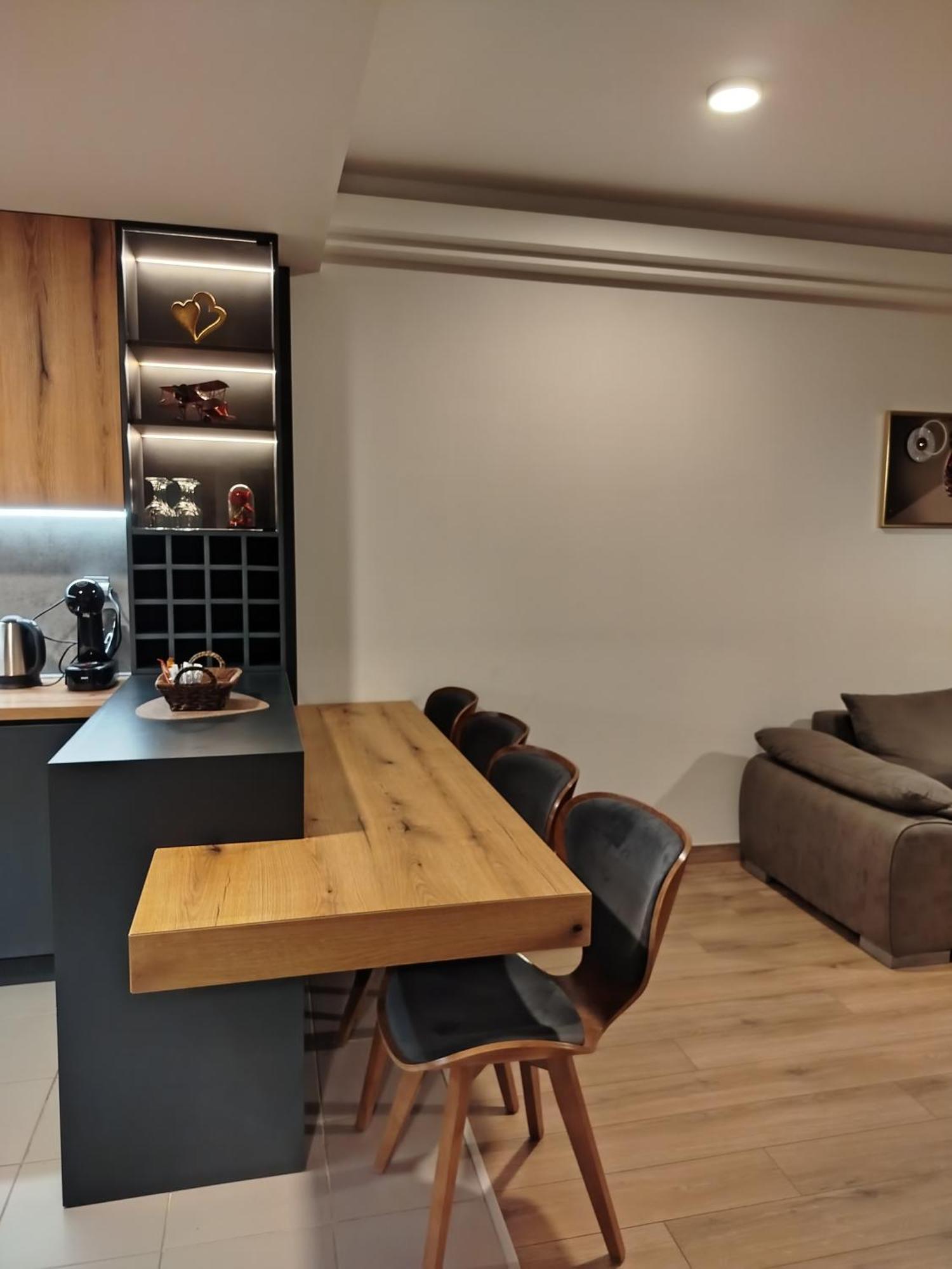 18Th & 16H Floor Secure Luxury Condos With Pool & Fitness Included In Price Skopje Zewnętrze zdjęcie
