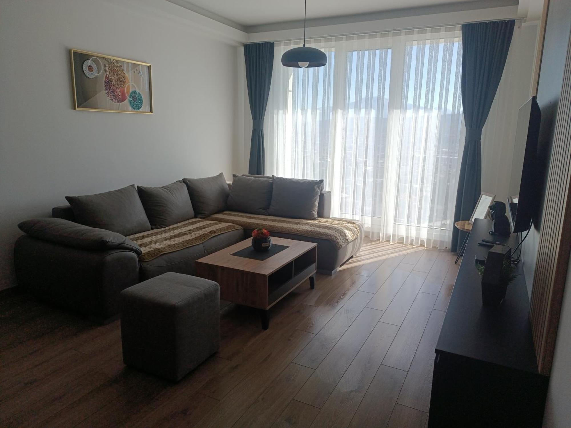 18Th & 16H Floor Secure Luxury Condos With Pool & Fitness Included In Price Skopje Zewnętrze zdjęcie